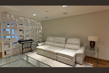 Casa à venda com 360m², 2 quartos e 2 vagas