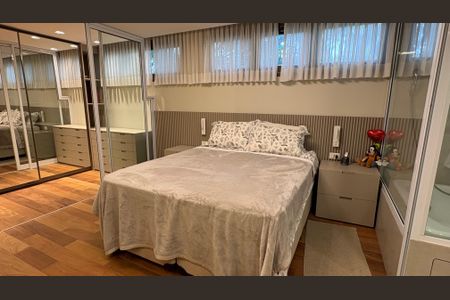 Casa à venda com 360m², 2 quartos e 2 vagas