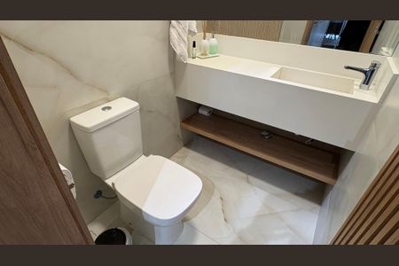 Casa à venda com 360m², 2 quartos e 2 vagas