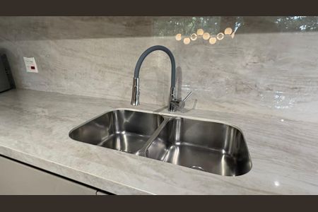 Casa à venda com 360m², 2 quartos e 2 vagas