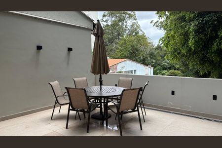 Casa à venda com 360m², 2 quartos e 2 vagas
