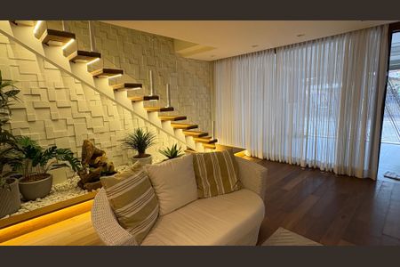 Casa à venda com 360m², 2 quartos e 2 vagas