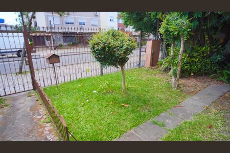 Casa à venda com 858m², 4 quartos e 3 vagas Casa à venda com 858m², 4 quartos e 3 vagasJardim entrada