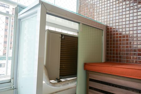 Apartamento para alugar com 74m², 3 quartos e 2 vagasVaranda