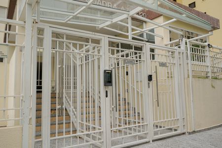 Apartamento para alugar com 74m², 3 quartos e 2 vagasFachada