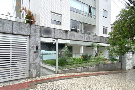 Apartamento à venda com 80m², 2 quartos e 2 vagasFachada