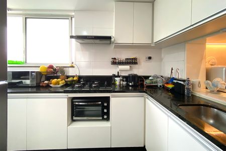 Apartamento à venda com 80m², 2 quartos e 2 vagasCozinha