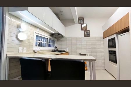 Cozinha  de apartamento para alugar com 2 quartos, 70m² em Tristeza, Porto Alegre