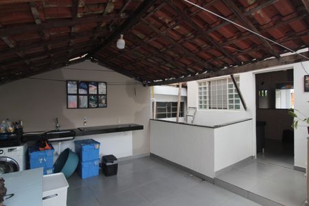 Casa à venda com 107m², 2 quartos e sem vagaÁrea de Serviço