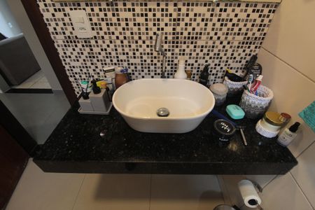 Casa à venda com 107m², 2 quartos e sem vagaBanheiro Social