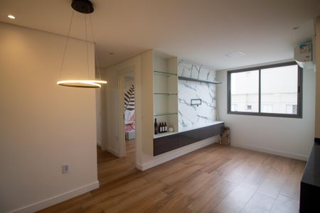 Sala / sala de Jantar de apartamento para alugar com 2 quartos, 55m² em Santo Amaro, São Paulo