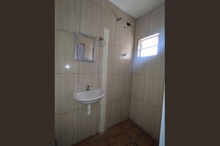 Casa para alugar com 70m², 3 quartos e sem vagaBanheiro - torneira