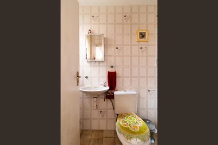 Casa à venda com 208m², 2 quartos e 2 vagasBanheiro - Casa 2