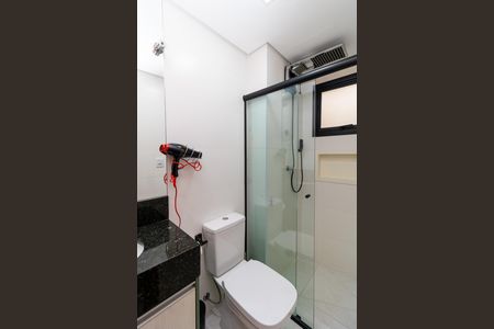 Banheiro de apartamento à venda com 1 quarto, 34m² em Vila Gustavo, São Paulo