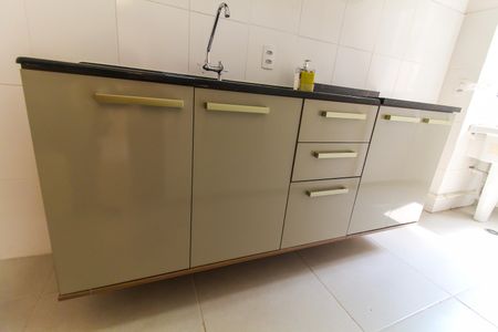 Apartamento para alugar com 66m², 2 quartos e 1 vaga Apartamento para alugar com 66m², 2 quartos e 1 vagaCozinha e Área de Serviço