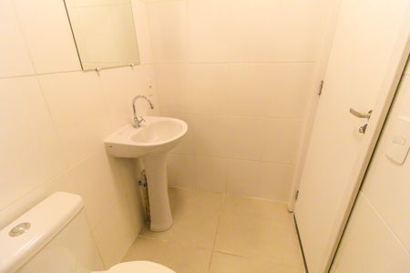 Apartamento para alugar com 66m², 2 quartos e 1 vaga Apartamento para alugar com 66m², 2 quartos e 1 vagaBanheiro