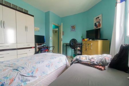 Casa à venda com 207m², 5 quartos e 4 vagas Casa à venda com 207m², 5 quartos e 4 vagasQuarto 4