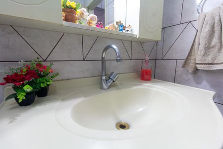 Casa à venda com 207m², 5 quartos e 4 vagas Casa à venda com 207m², 5 quartos e 4 vagasBanheiro 1