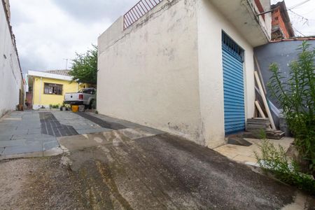 Casa à venda com 207m², 5 quartos e 4 vagas Casa à venda com 207m², 5 quartos e 4 vagasGaragem