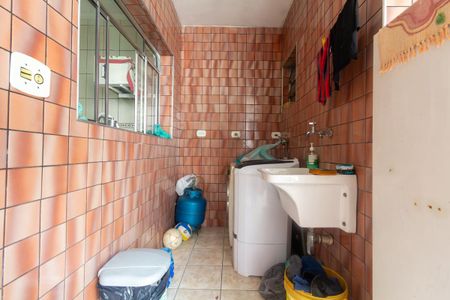 Casa à venda com 207m², 5 quartos e 4 vagas Casa à venda com 207m², 5 quartos e 4 vagasÁrea de Serviço 2