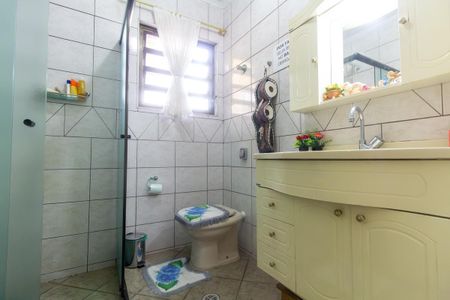 Casa à venda com 207m², 5 quartos e 4 vagas Casa à venda com 207m², 5 quartos e 4 vagasBanheiro 1
