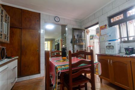 Casa à venda com 207m², 5 quartos e 4 vagas Casa à venda com 207m², 5 quartos e 4 vagasCozinha 1