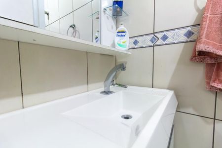 Casa à venda com 207m², 5 quartos e 4 vagas Casa à venda com 207m², 5 quartos e 4 vagasBanheiro 2