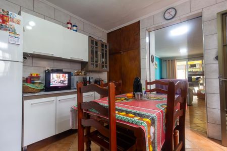 Casa à venda com 207m², 5 quartos e 4 vagas Casa à venda com 207m², 5 quartos e 4 vagasCozinha 1