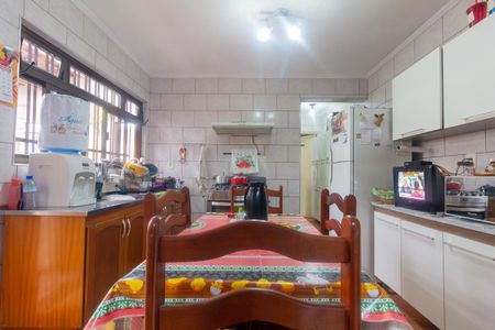 Casa à venda com 207m², 5 quartos e 4 vagas Casa à venda com 207m², 5 quartos e 4 vagasCozinha 1