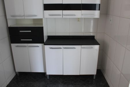 Apartamento para alugar com 60m², 3 quartos e 2 vagasCozinha