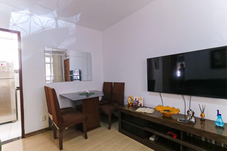 Sala de apartamento à venda com 2 quartos, 50m² em Inhaúma, Rio de Janeiro