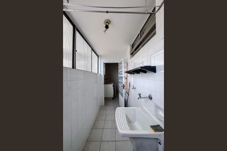 Apartamento para alugar com 71m², 2 quartos e 1 vagaÁrea de Serviço