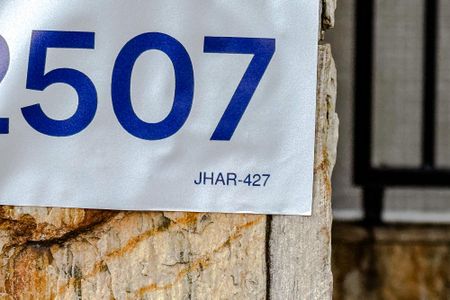 Apartamento para alugar com 71m², 2 quartos e 1 vagaJHAR-427