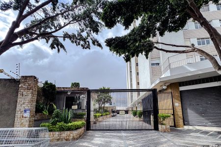 Apartamento para alugar com 71m², 2 quartos e 1 vagaFachada - Plaquinha