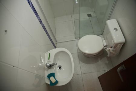 Casa à venda com 189m², 3 quartos e 2 vagasBanheiro Social 