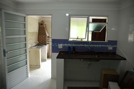 Casa à venda com 189m², 3 quartos e 2 vagasCozinha 