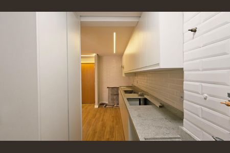 Apartamento à venda com 59m², 2 quartos e 1 vaga Apartamento à venda com 59m², 2 quartos e 1 vagaCozinha e Área de Serviço