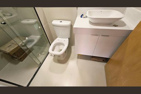 Apartamento à venda com 59m², 2 quartos e 1 vaga Apartamento à venda com 59m², 2 quartos e 1 vagaBanheiro da Suíte