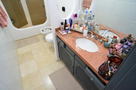 Apartamento à venda com 359m², 6 quartos e 3 vagasBanheiro Suíte