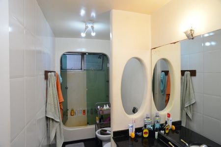 Apartamento à venda com 359m², 6 quartos e 3 vagasBanheiro Social