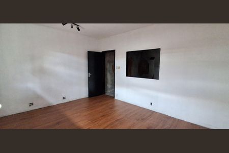 Casa para alugar com 130m², 2 quartos e 1 vaga Casa para alugar com 130m², 2 quartos e 1 vagaQuarto 1