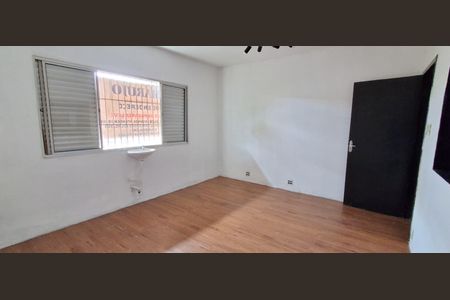 Casa para alugar com 130m², 2 quartos e 1 vaga Casa para alugar com 130m², 2 quartos e 1 vagaQuarto 1