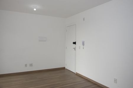 Sala de apartamento para alugar com 2 quartos, 53m² em Jardim de Lourdes, Embu das Artes