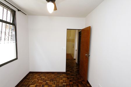 Quarto 2 de apartamento para alugar com 2 quartos, 64m² em Carlos Prates, Belo Horizonte