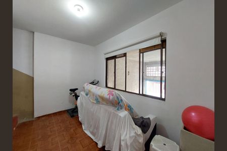 Casa à venda com 150m², 2 quartos e 2 vagas Casa à venda com 150m², 2 quartos e 2 vagasOutros