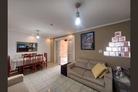 Casa à venda com 150m², 2 quartos e 2 vagas Casa à venda com 150m², 2 quartos e 2 vagasSala