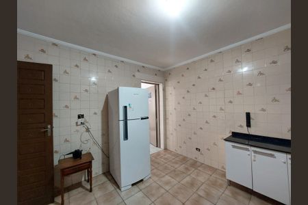 Casa à venda com 150m², 2 quartos e 2 vagas Casa à venda com 150m², 2 quartos e 2 vagasCozinha Casa 2