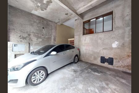Casa à venda com 150m², 2 quartos e 2 vagas Casa à venda com 150m², 2 quartos e 2 vagasGaragem
