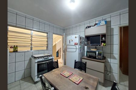Casa à venda com 150m², 2 quartos e 2 vagas Casa à venda com 150m², 2 quartos e 2 vagasCozinha
