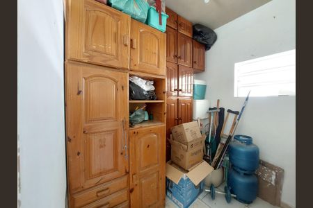 Casa à venda com 150m², 2 quartos e 2 vagas Casa à venda com 150m², 2 quartos e 2 vagasÁrea de Serviço